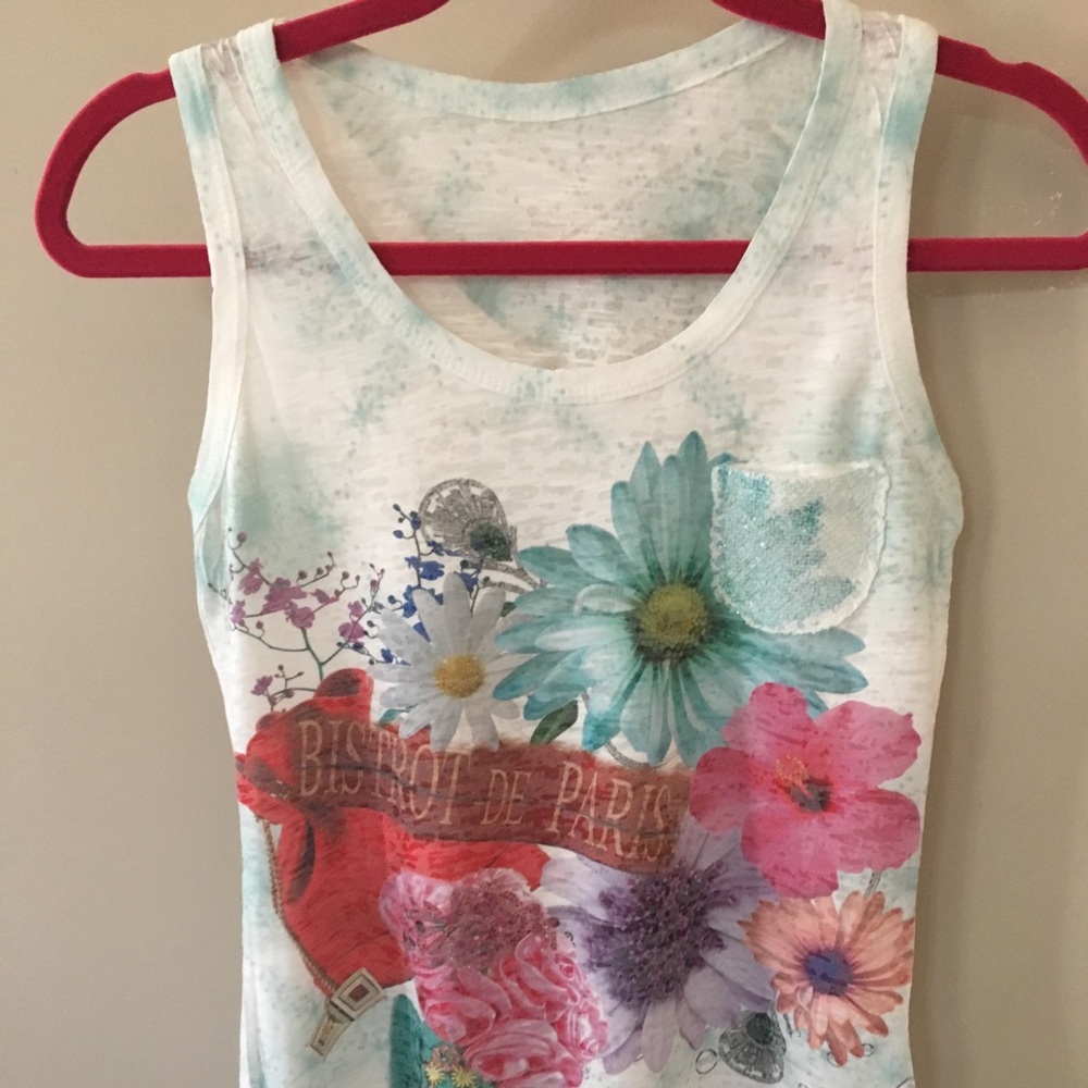 Sleeveless top